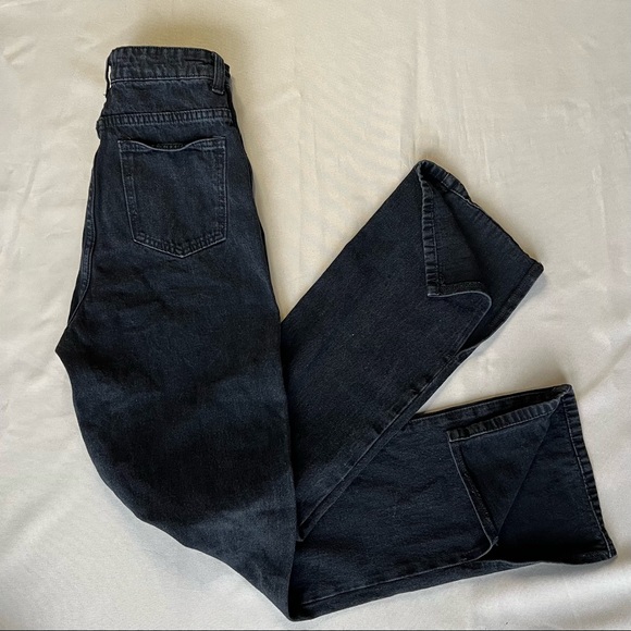 NEVER WORN Boohoo Split Hem Jeans - Picture 6 of 8